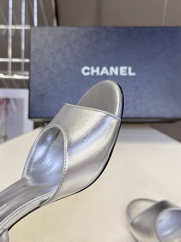 Босоножки фото 2