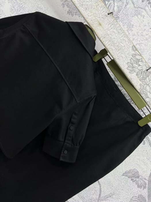 Costume female фото 2