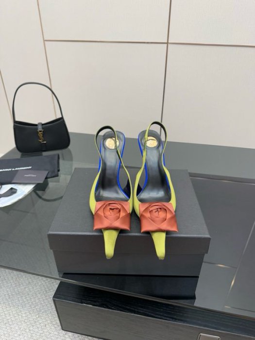 Босоножки фото 9