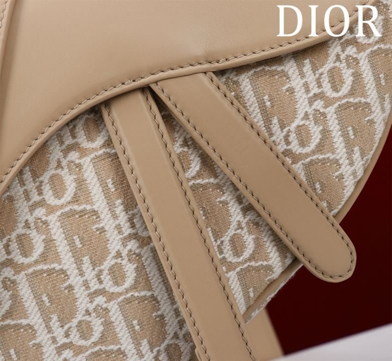 Сумка кожаная Dior Saddle 25 см фото 4