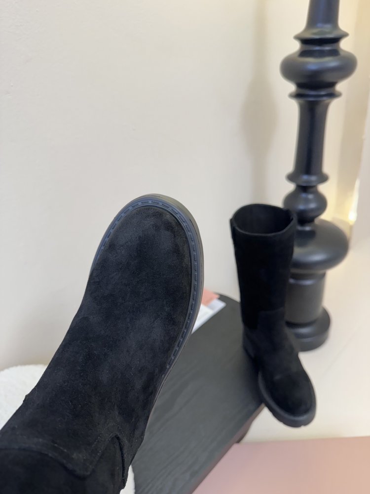 Сапоги женские фото 6