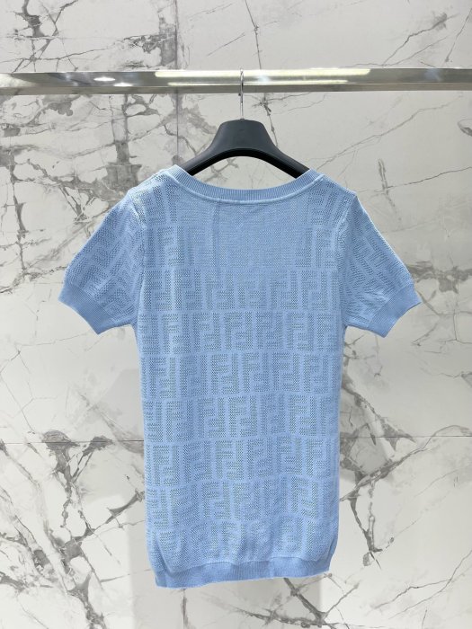 Футболка жіноча фото 9