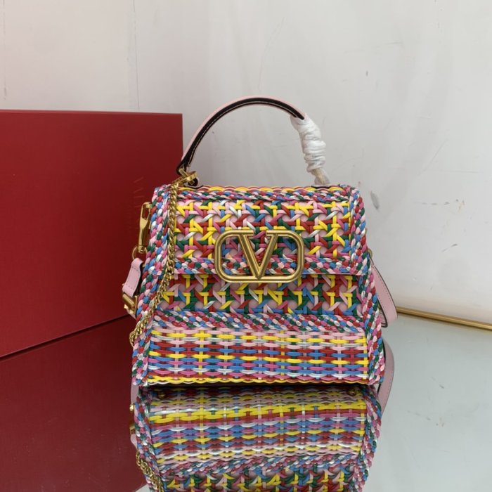 A bag women's 22 cm