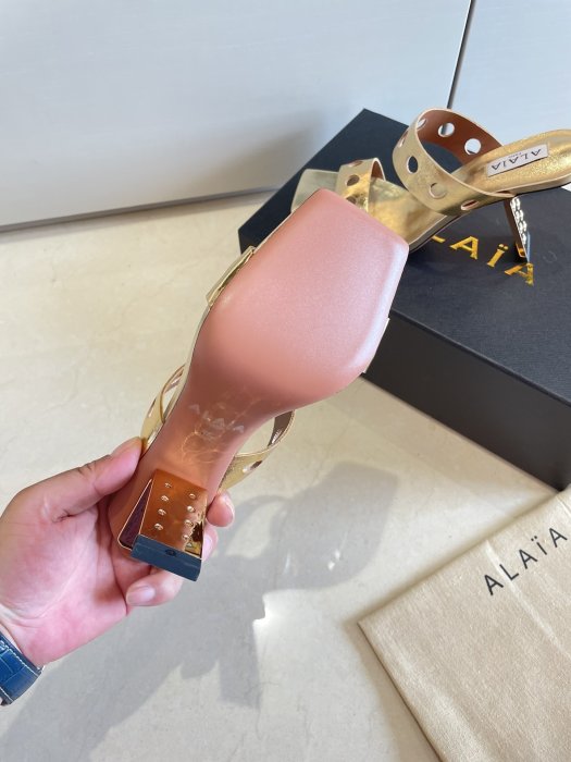 Босоножки фото 4