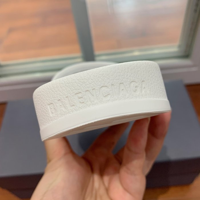 Шлепанцы фото 9