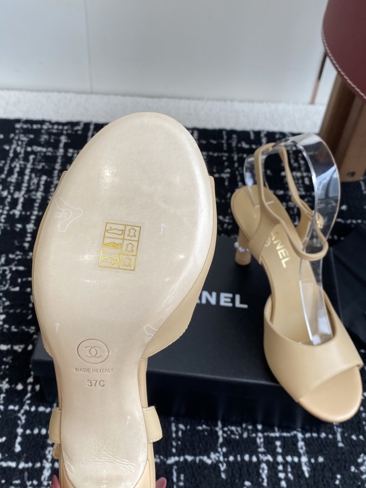 Босоножки фото 9