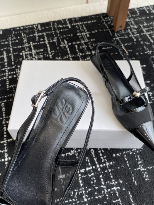 Босоножки фото 7