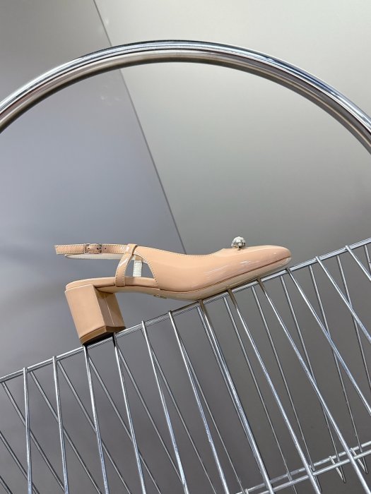 Босоножки фото 5