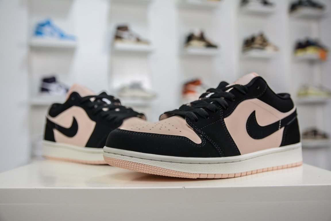 Кроссовки Air Jordan 1 Low Black Guava Ice DC0774 003 фото 4