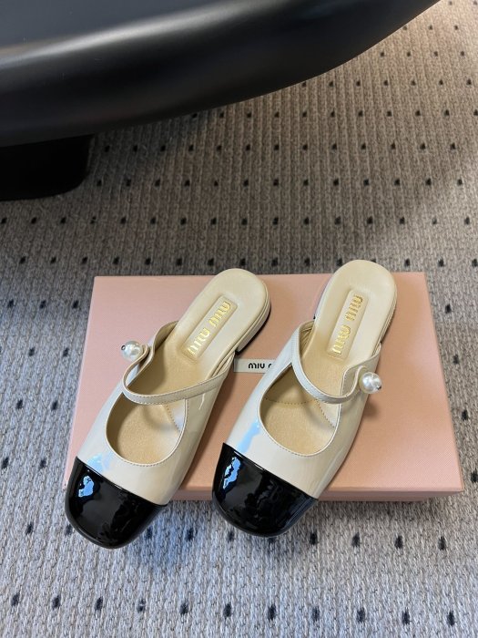 Босоножки фото 3