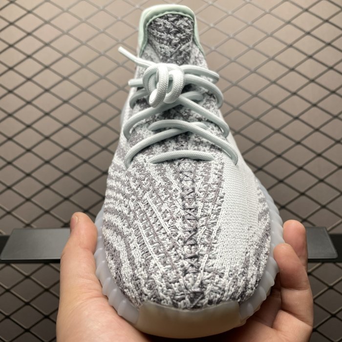 Кроссовки Yeezy Boost 350V2 фото 9