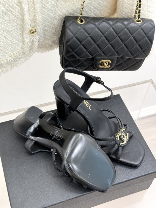 Босоніжки фото 9