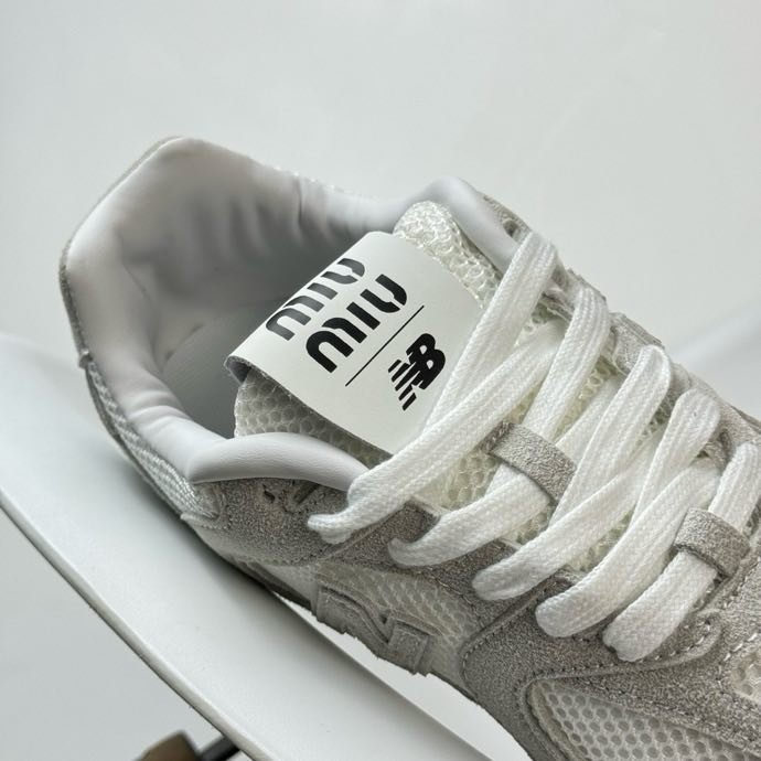 Sneakers Miu Miu x New Balance 530 фото 9