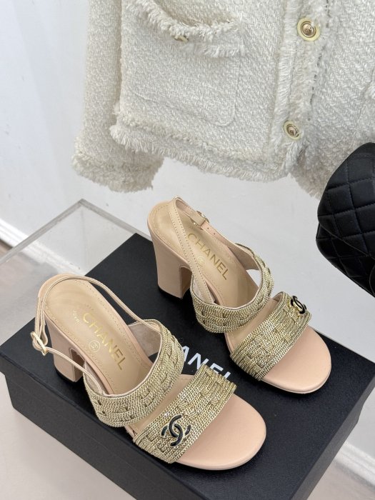 Босоніжки фото 3