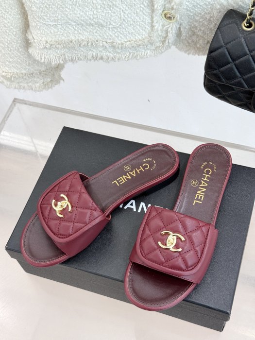 Шлепанцы фото 2