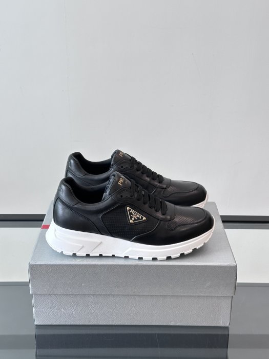 Кроссовки мужские