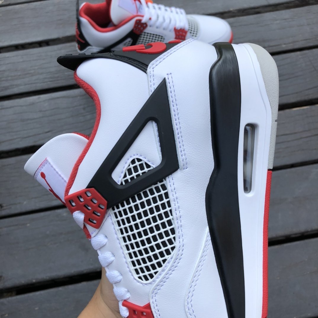 Кросівки Air Jordan 4 фото 5