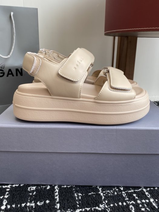 Сандалии женские фото 2