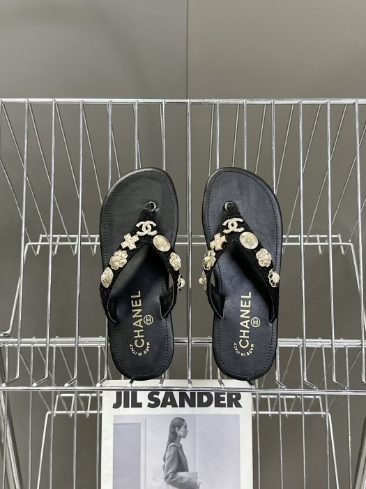 Шлепанцы фото 6