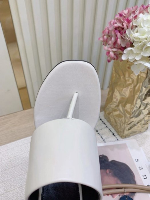 Босоножки фото 8