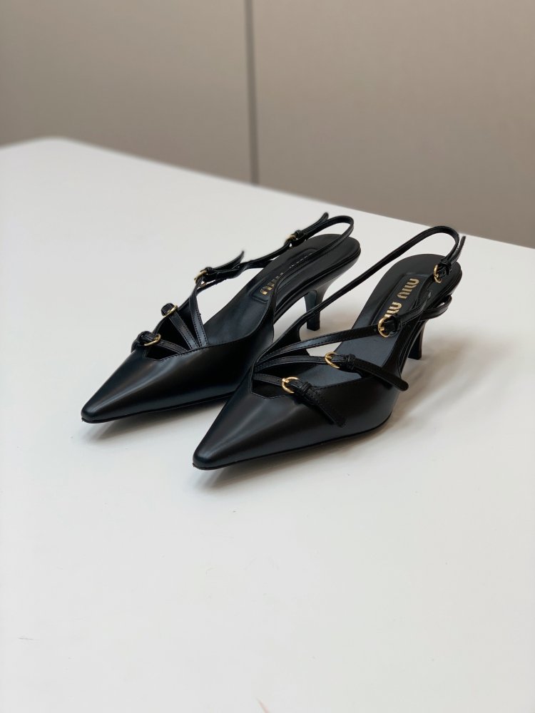 Босоножки фото 5