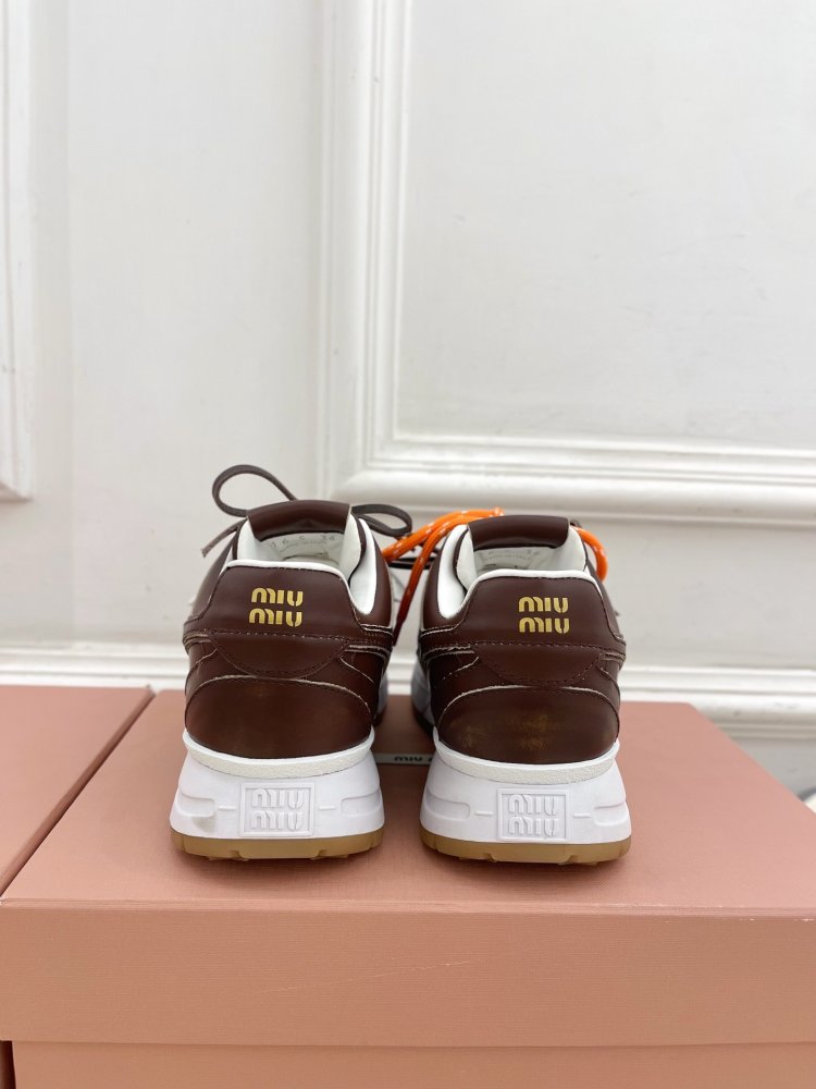 Кросівки жіночі фото 8