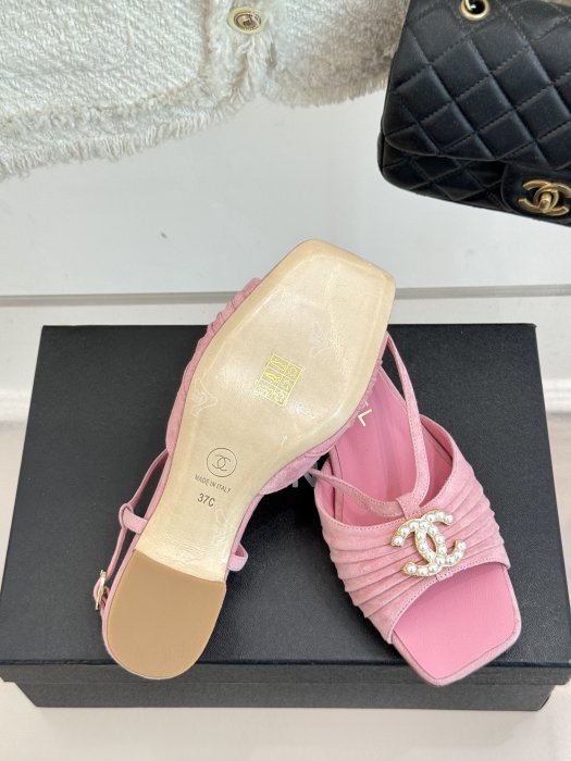 Босоножки фото 9