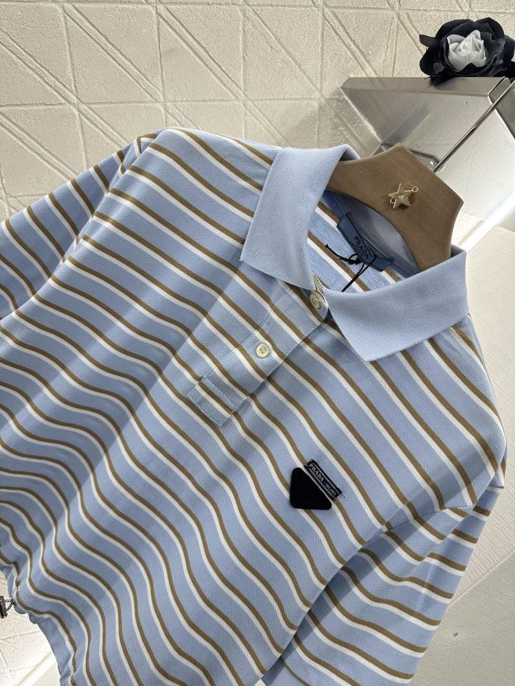 T-shirt women's фото 3