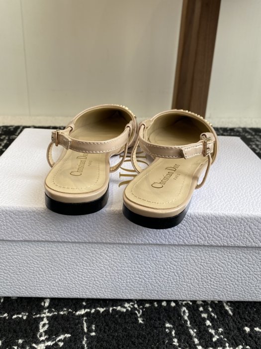 Босоножки фото 8