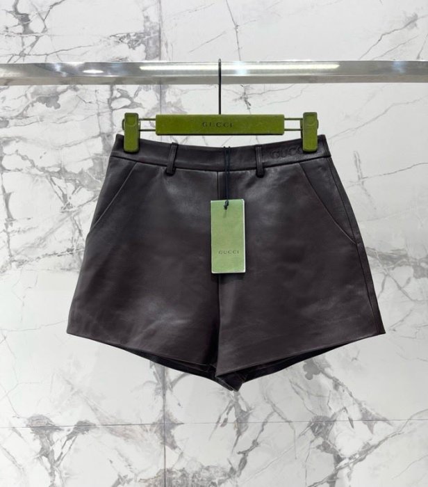 Shorts leather women's