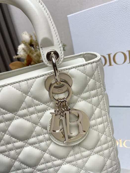 A bag women's Lady Dior 24 cm фото 2
