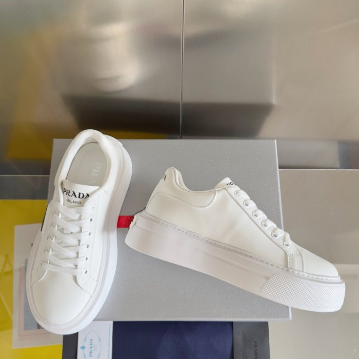 Кроссовки фото 3