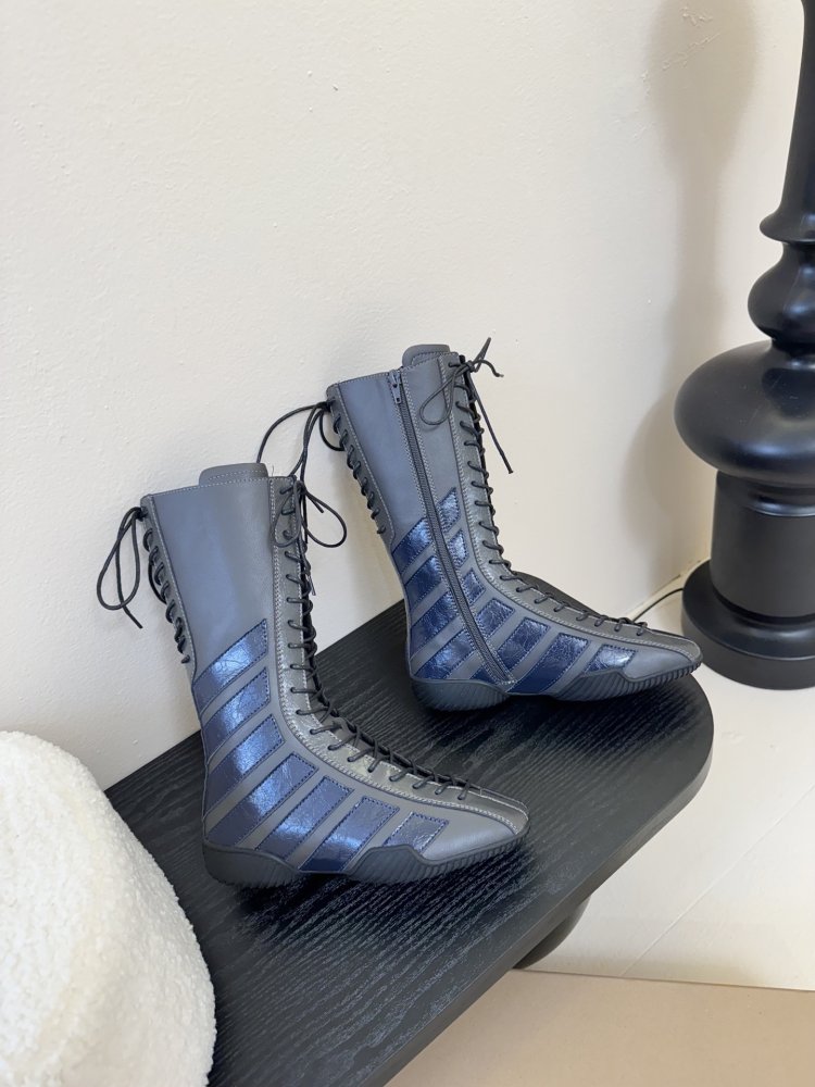 Чоботи жіночі на шнурівці фото 4