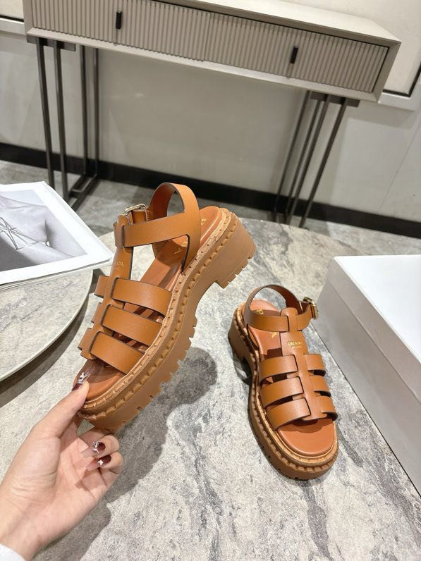 Сандалии женские фото 6