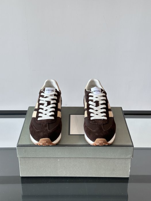 Кросівки чоловічі фото 2