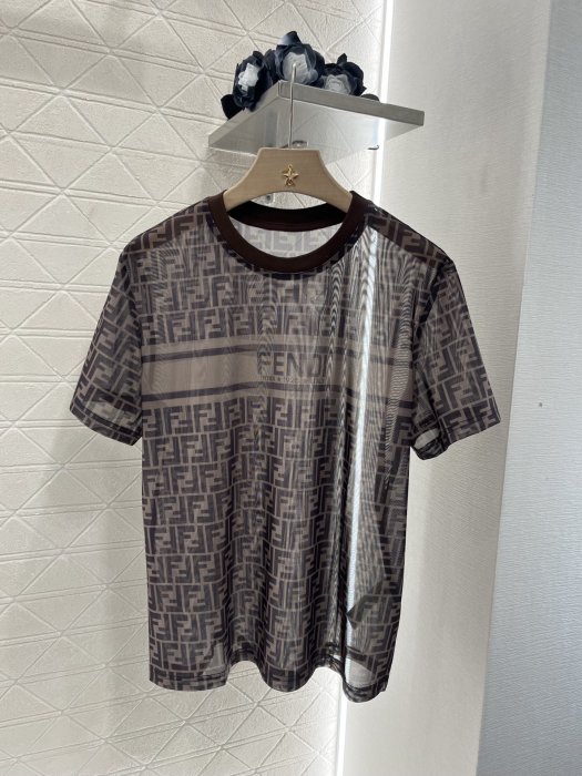 Футболка женская