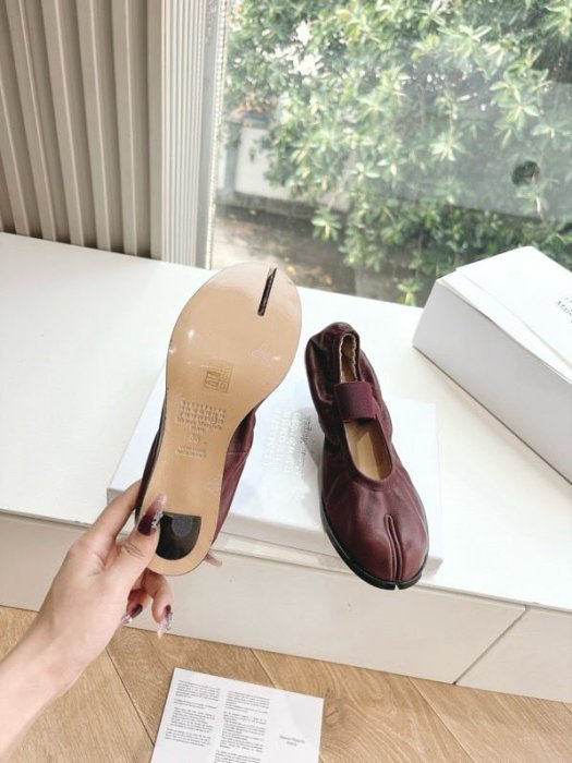 Туфли кожаные с раздвоенным носком фото 6