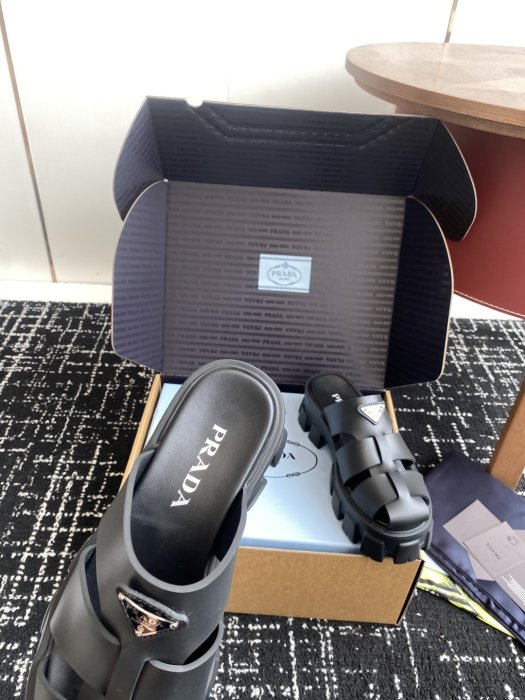 Босоножки фото 8