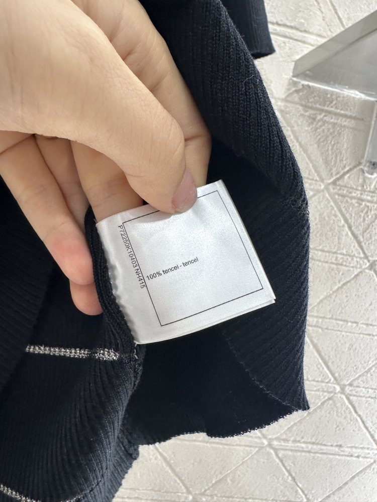 T-shirt women's фото 9