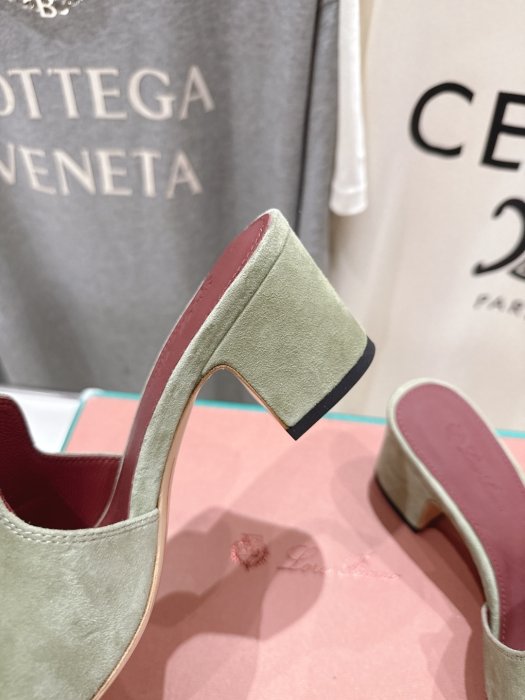 Босоножки фото 8