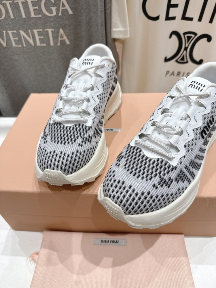 Sneakers women's фото 7