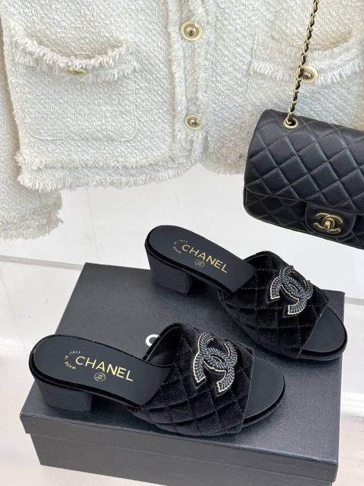 Босоножки фото 3