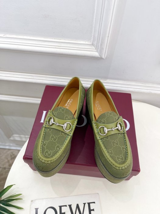 Туфли женские