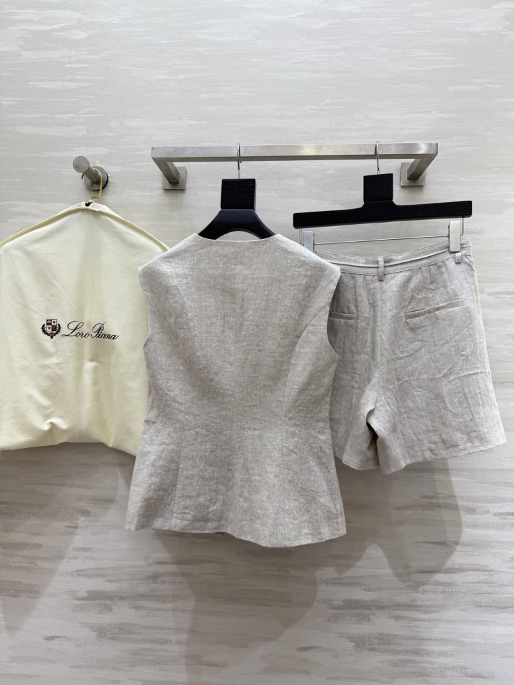 Костюм женский фото 8