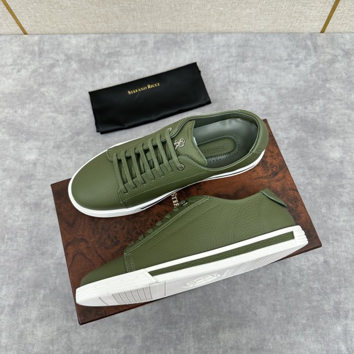 Кросівки фото 3