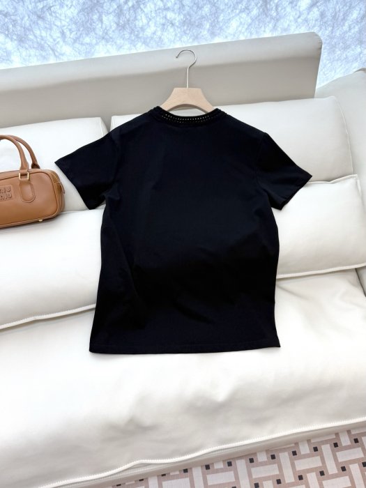 Футболка жіноча фото 4