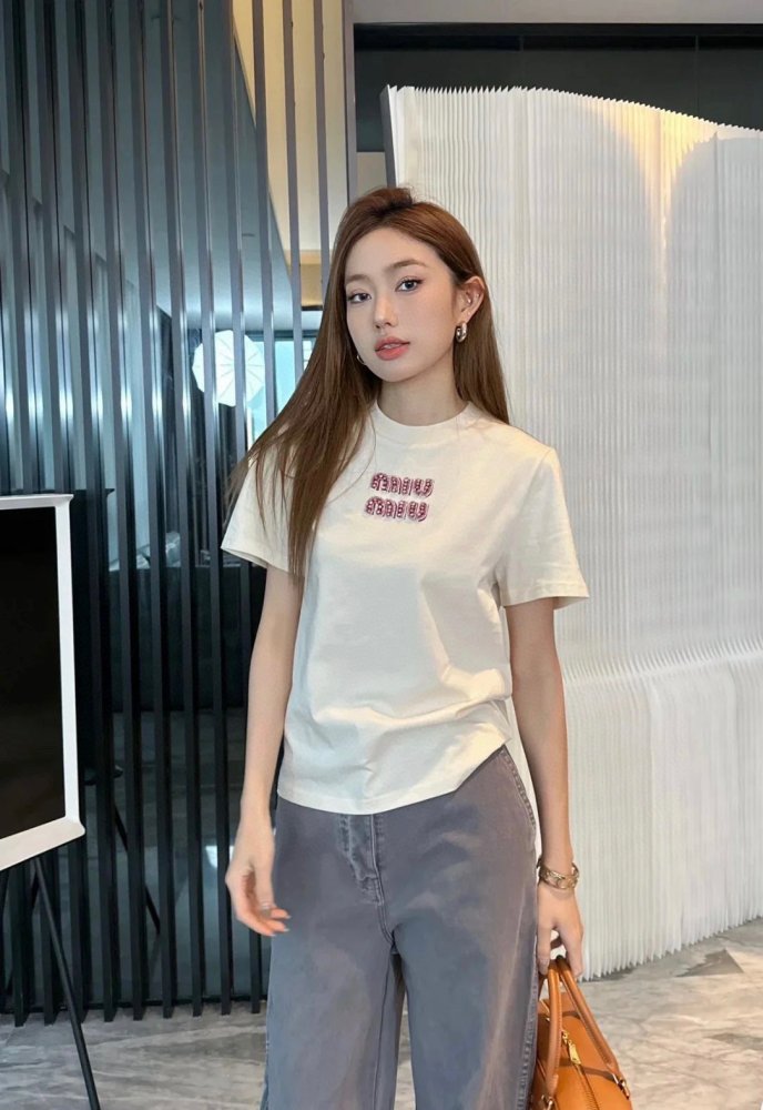 Футболка жіноча фото 9