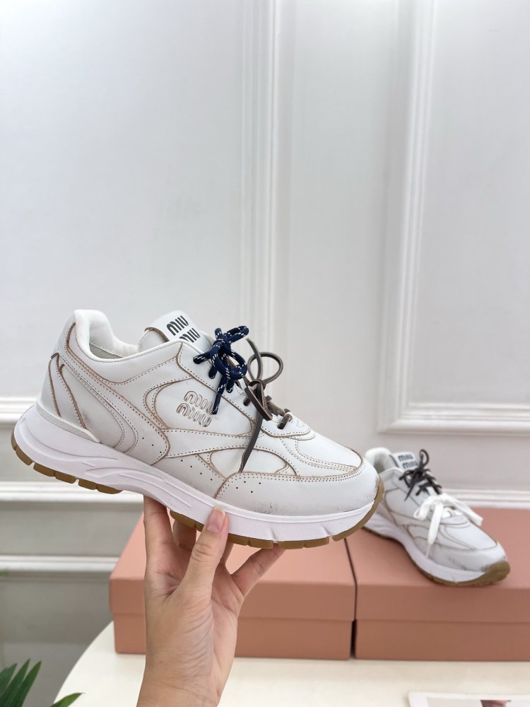 Кроссовки женские фото 4