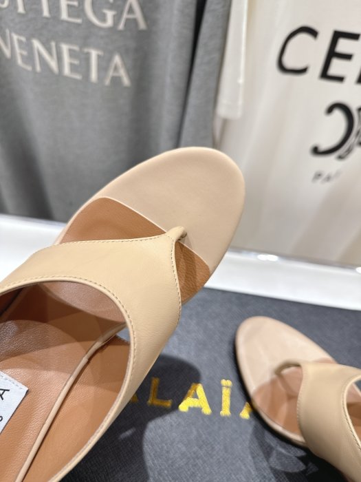 Босоножки фото 7