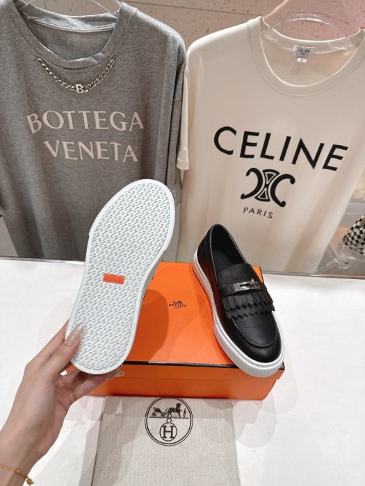 Лоферы женские фото 9